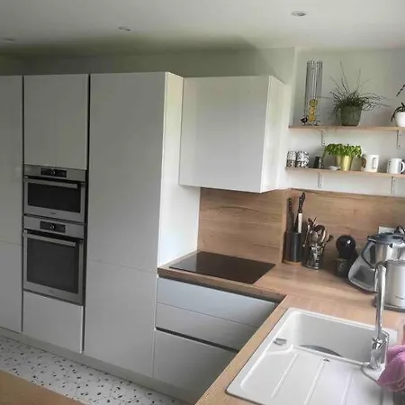 Apartment Superbe 4 Pieces *