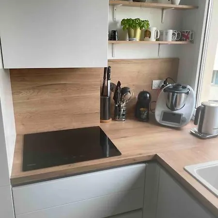 Superbe 4 Pieces Apartment